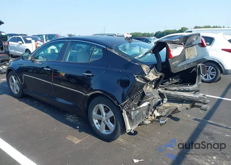 2015 Kia Optima Lx z USA, uszkodzony, nr VIN 5XXGM4A79FG454681